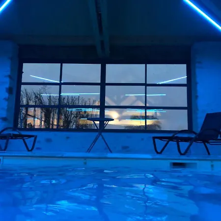Nyaraló Maison De Avec Piscine Interieure - Le Grand Champagne *