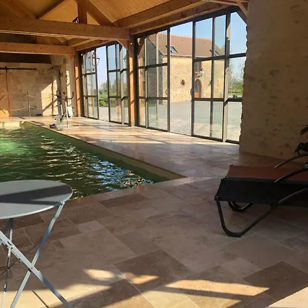 Maison De Vacances Avec Piscine Interieure - Le Grand Champagne