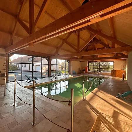 Maison De Avec Piscine Interieure - Le Grand Champagne * Saint-Victeur