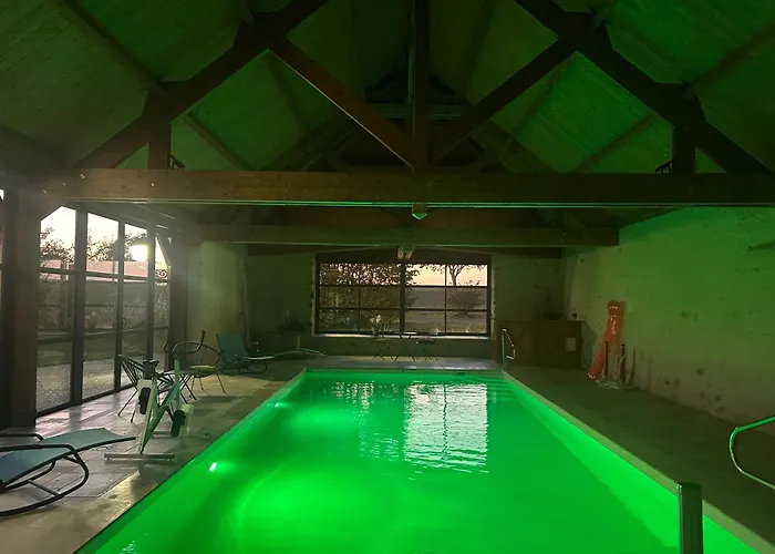 Ferienhaus Maison De Avec Piscine Interieure - Le Grand Champagne *