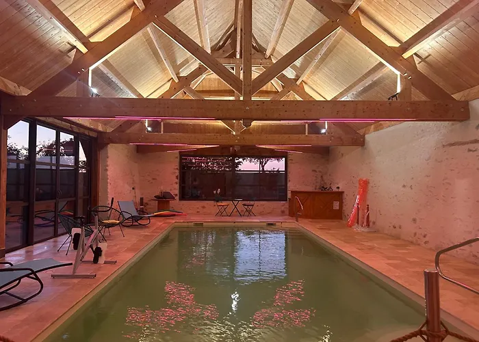 Ferienhaus Maison De Avec Piscine Interieure - Le Grand Champagne *